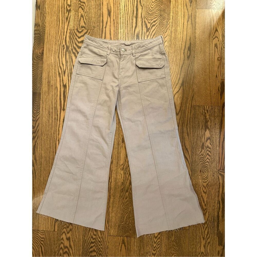 Divided H&M Beige Flare Cropped Jeans Size 6